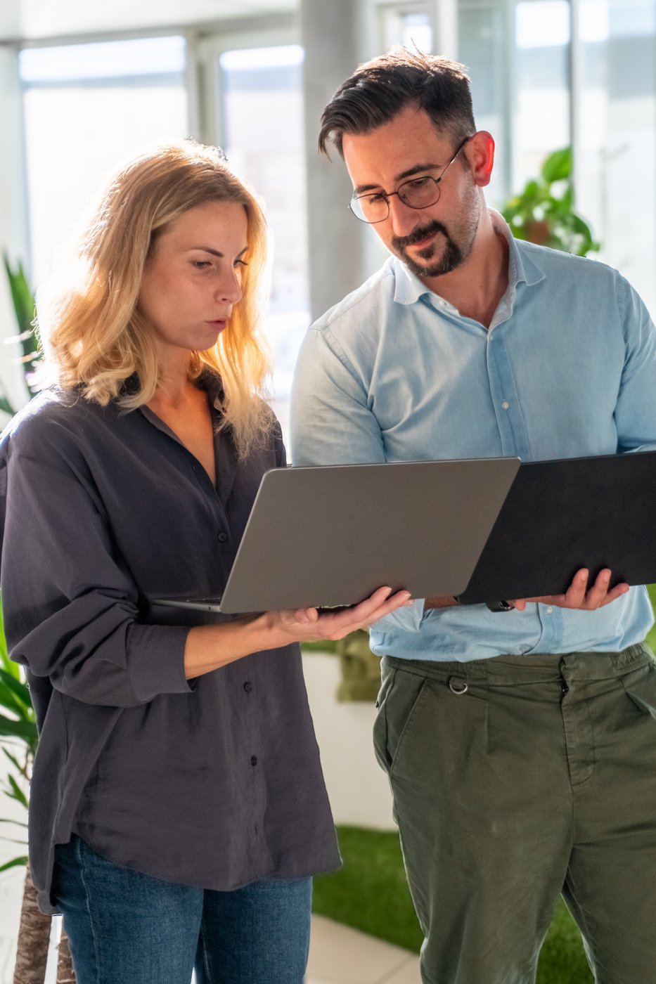 Icona per UX, UI, content production, video, website, marketing automation, AI production, PPC advertising