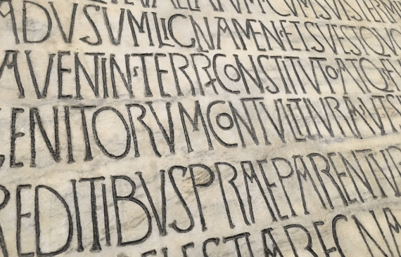 Talvolta (non sempre?) lo stile è dettato da considerazioni economiche e logistiche prima di tutto.